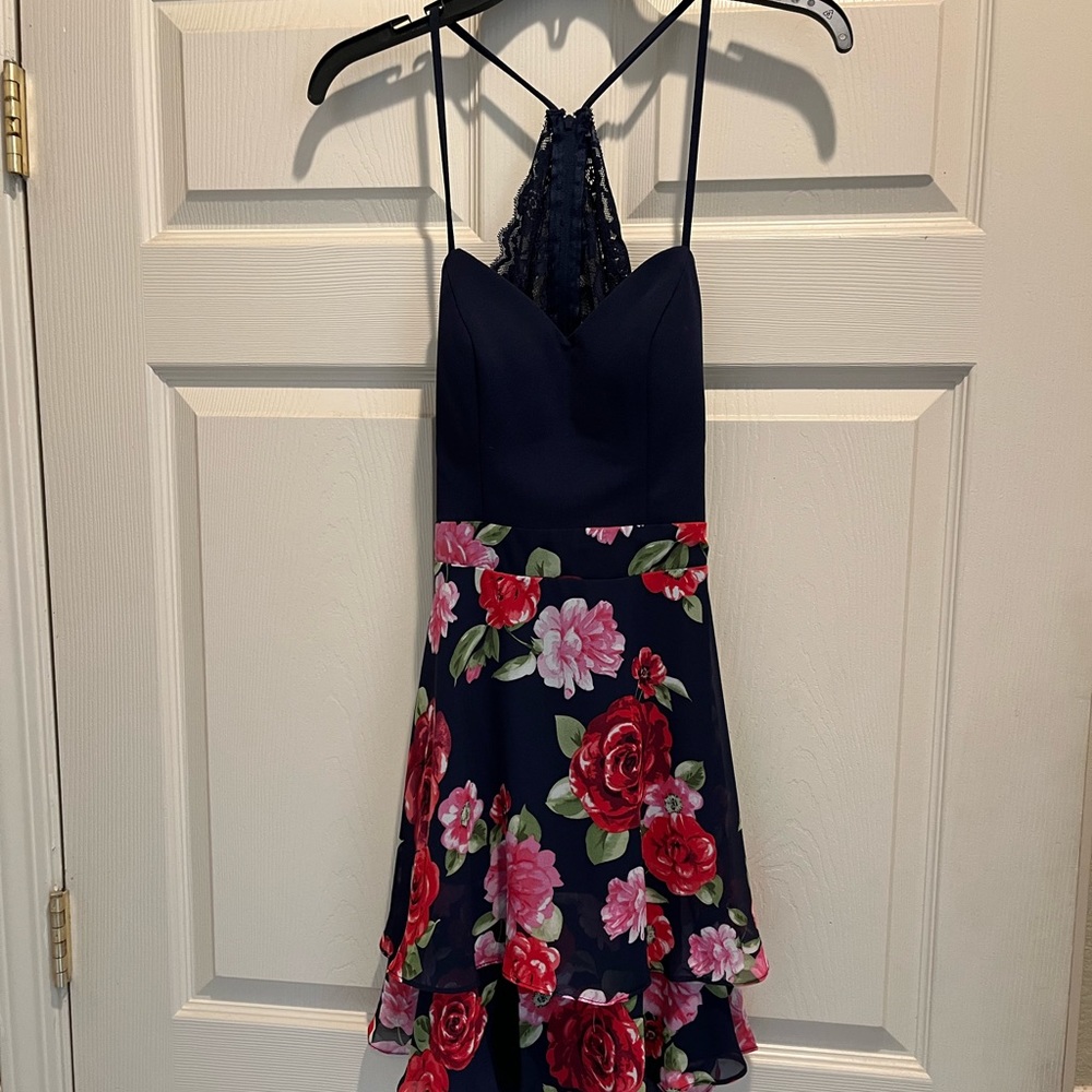 Juniors size 5 navy w/flowers